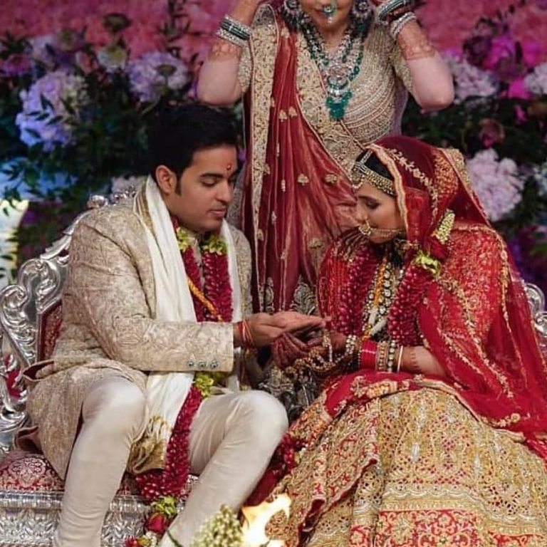 Mukesh Ambani's Son Just Had The Most Extravagant Wedding|Pink.Parhlo.com