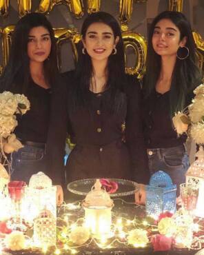 Sarah Khan with her sister Aisha Khan