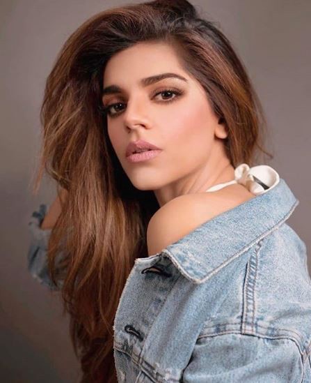 In Pictures: Sanam Saeed's Latest Photoshoot Will Take Your Breath Away