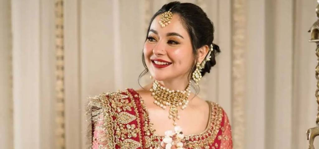 Hania Aamir's Controversial Hair Styling Video